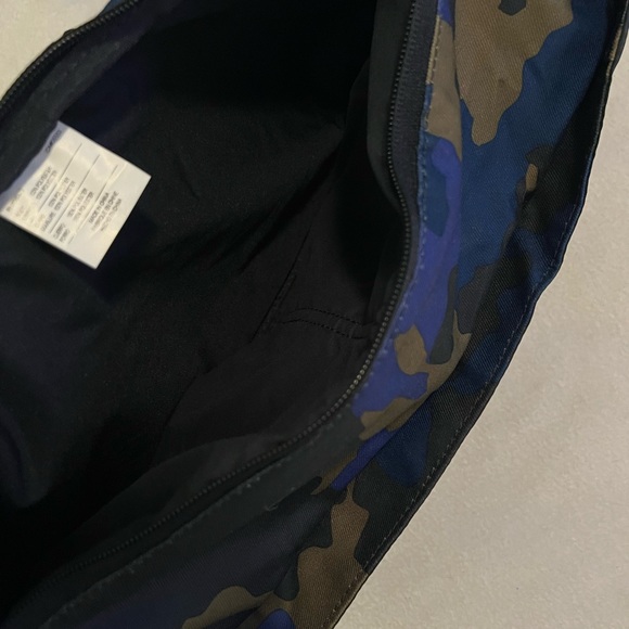 Nike Sportswear tech hip pack waist fanny pack bum bag camo print - Picture 6 of 10